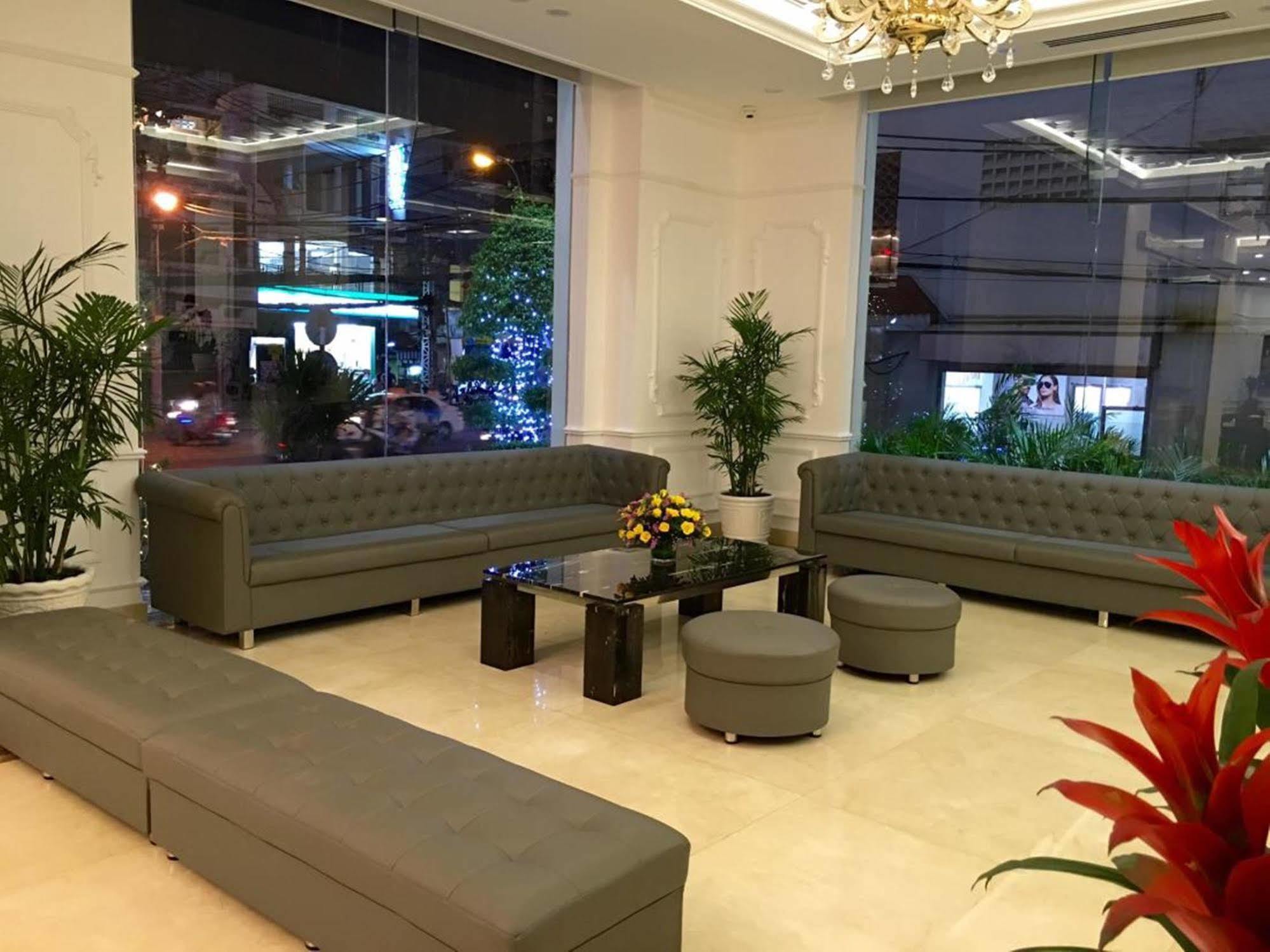 Le Duy Grand Hotel Хошимин Екстериор снимка