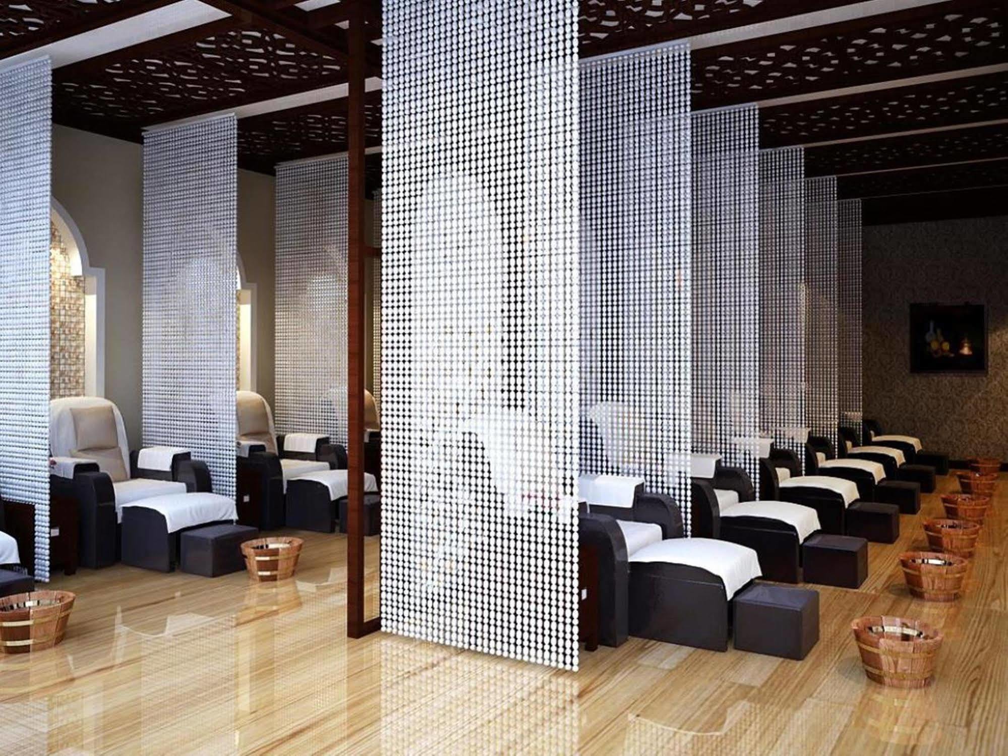 Le Duy Grand Hotel Хошимин Екстериор снимка