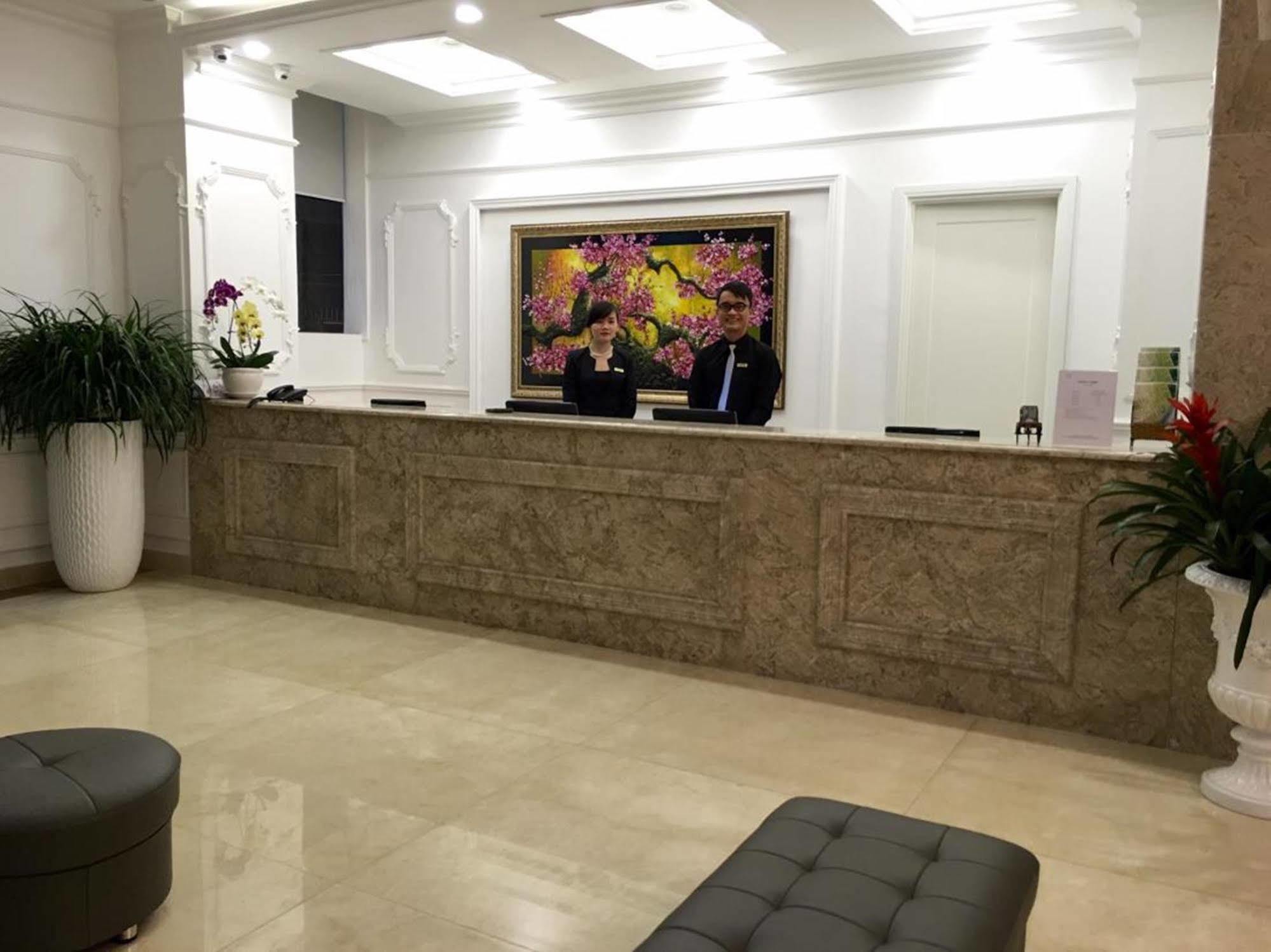 Le Duy Grand Hotel Хошимин Екстериор снимка