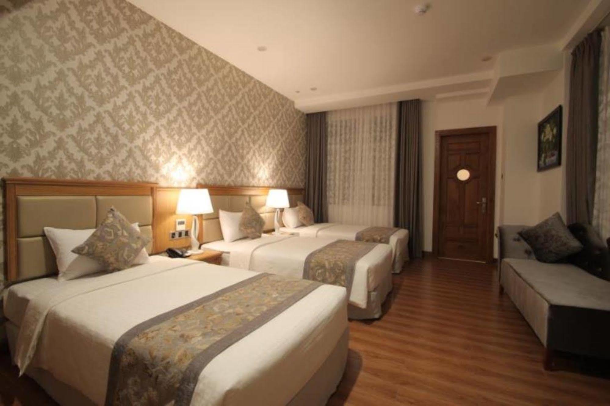 Le Duy Grand Hotel Хошимин Екстериор снимка